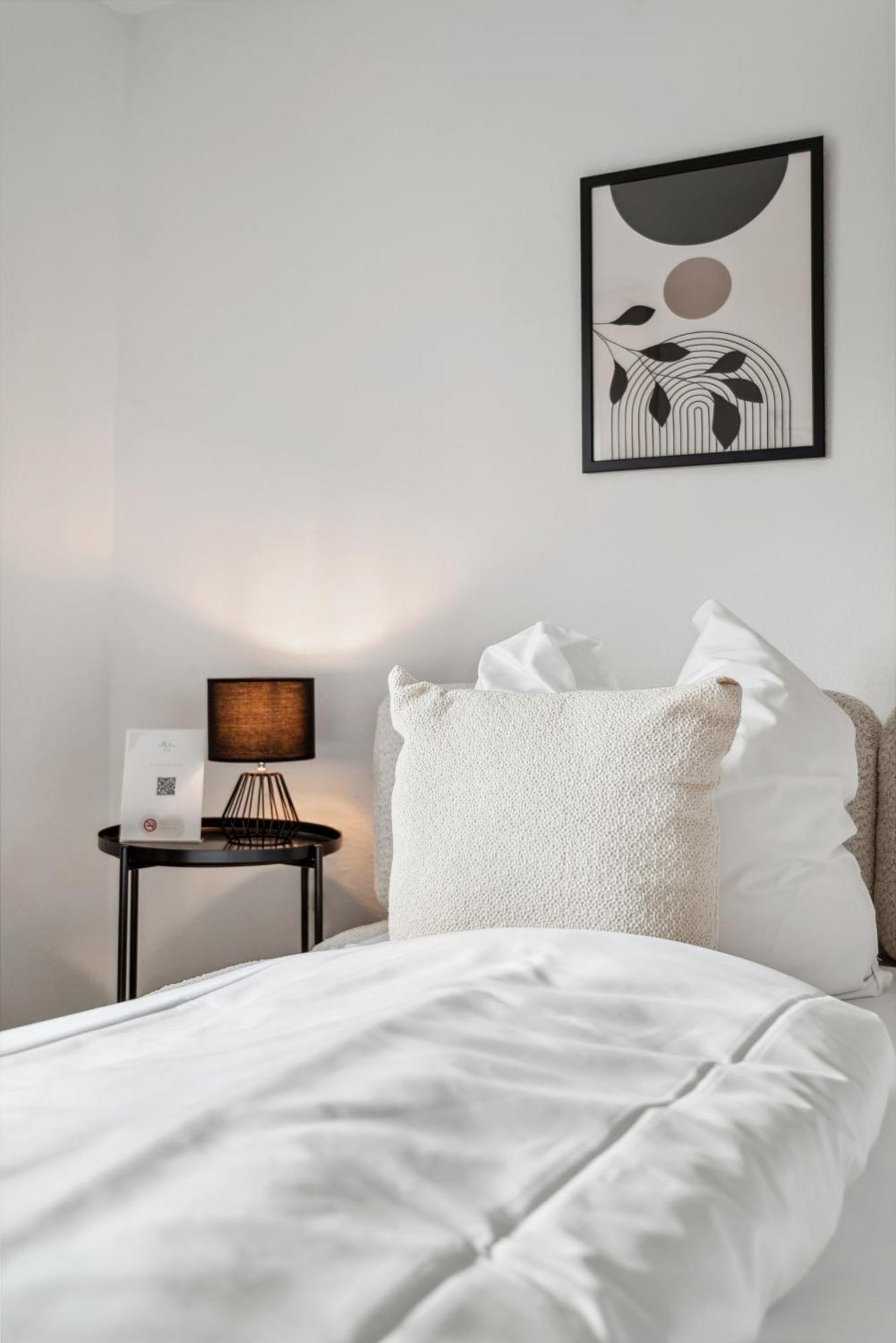 Malu Rooms - Ruhige Lage, Erdgeschoss, Smarttv, Netflix, 24H Checkin, 루드빅스부르크 외부 사진